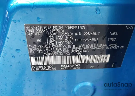 2017 Toyota Rav4 Le z USA, uszkodzony, nr VIN JTMZFREV2HJ701661